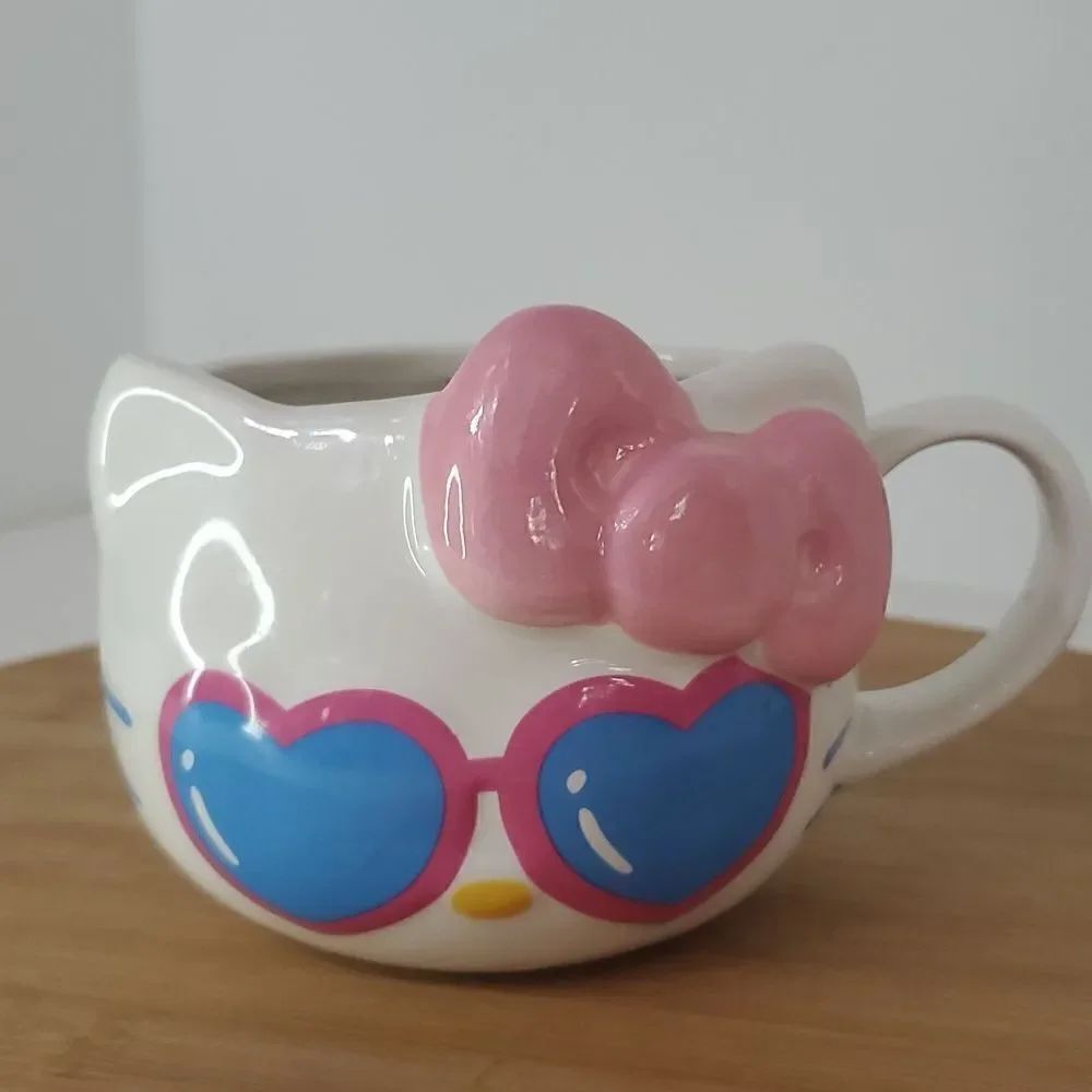 Hello Kitty by Sanrio Heart Sunglasses 20oz Ceramic Mug